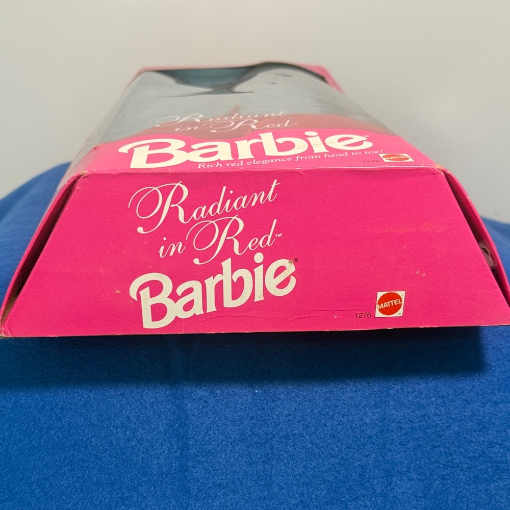 Vintage Barbie Special Edition in Sparkling Red Gown - Picture 6 of 7